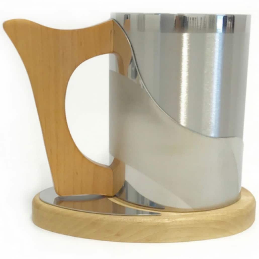 Arctichrome Oluttuoppi puualustalla