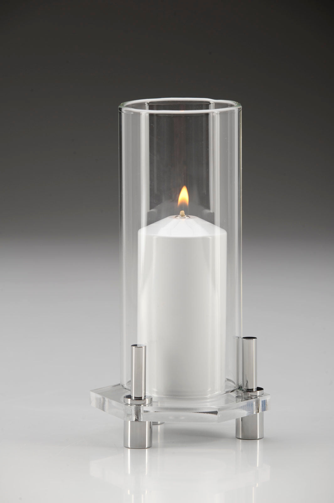 Valkoinen, kirkas lasi