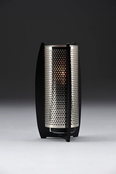 Elegia musta, kromiteräs