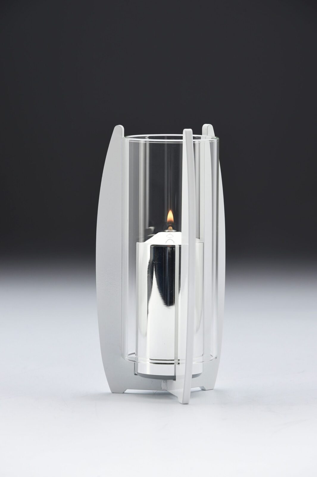 Elegia, kromi, kirkas lasi